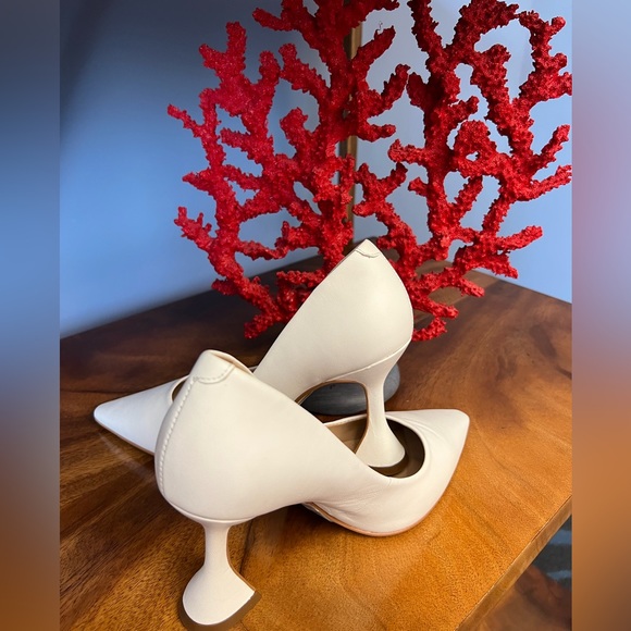 White stiletto perfect for Summer - Picture 1 of 2